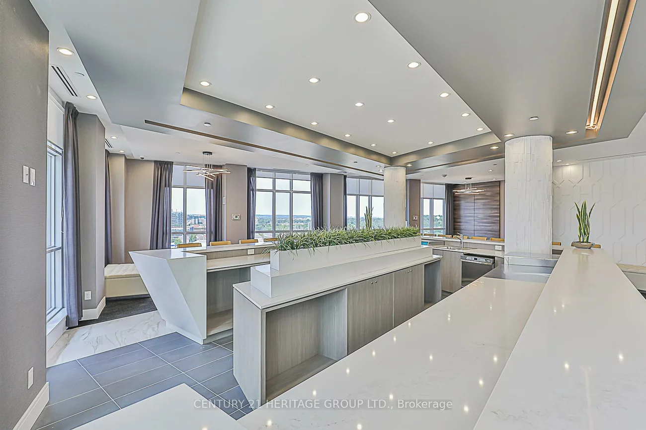 9205, Yonge, Langstaff, Richmond Hill