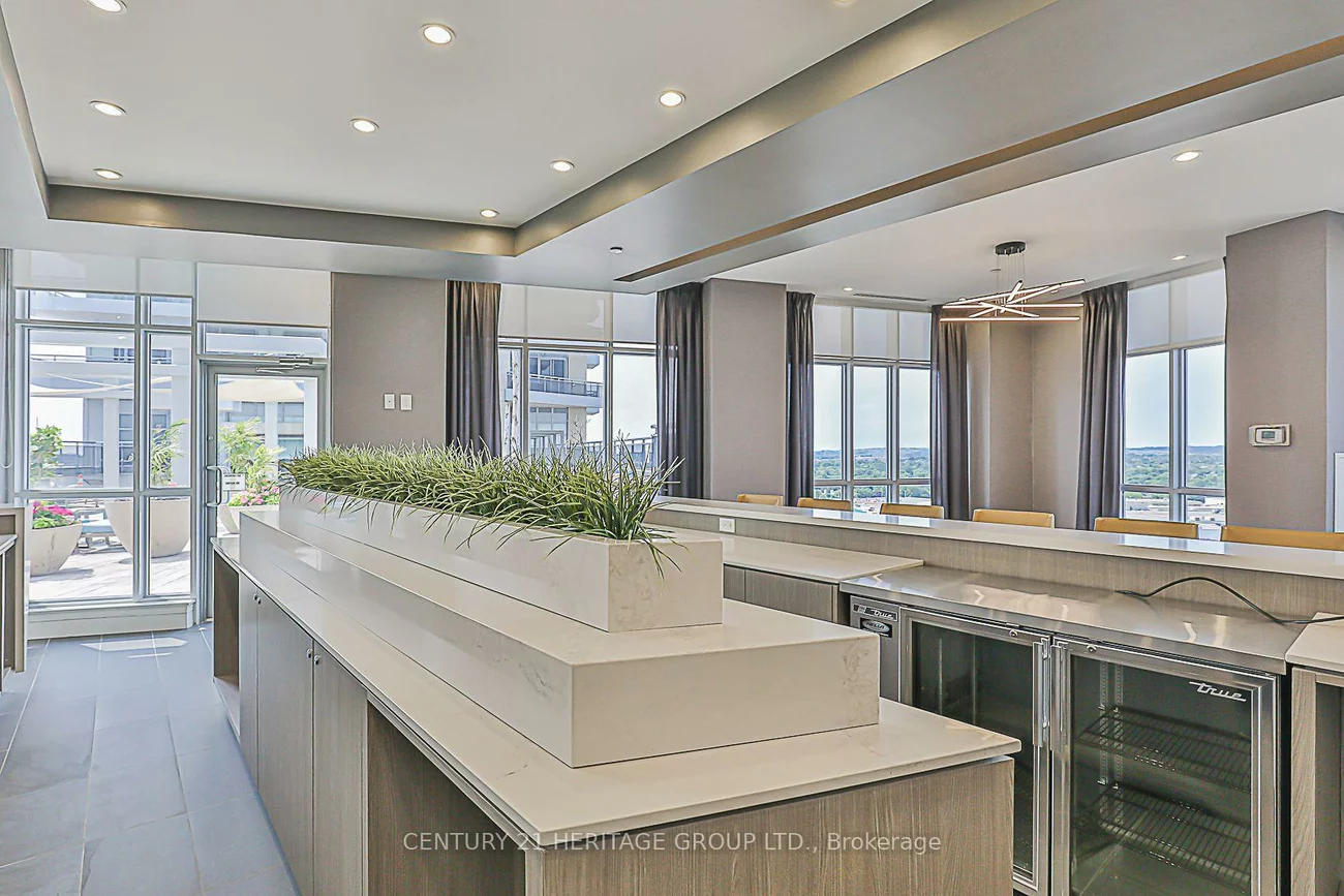9205, Yonge, Langstaff, Richmond Hill