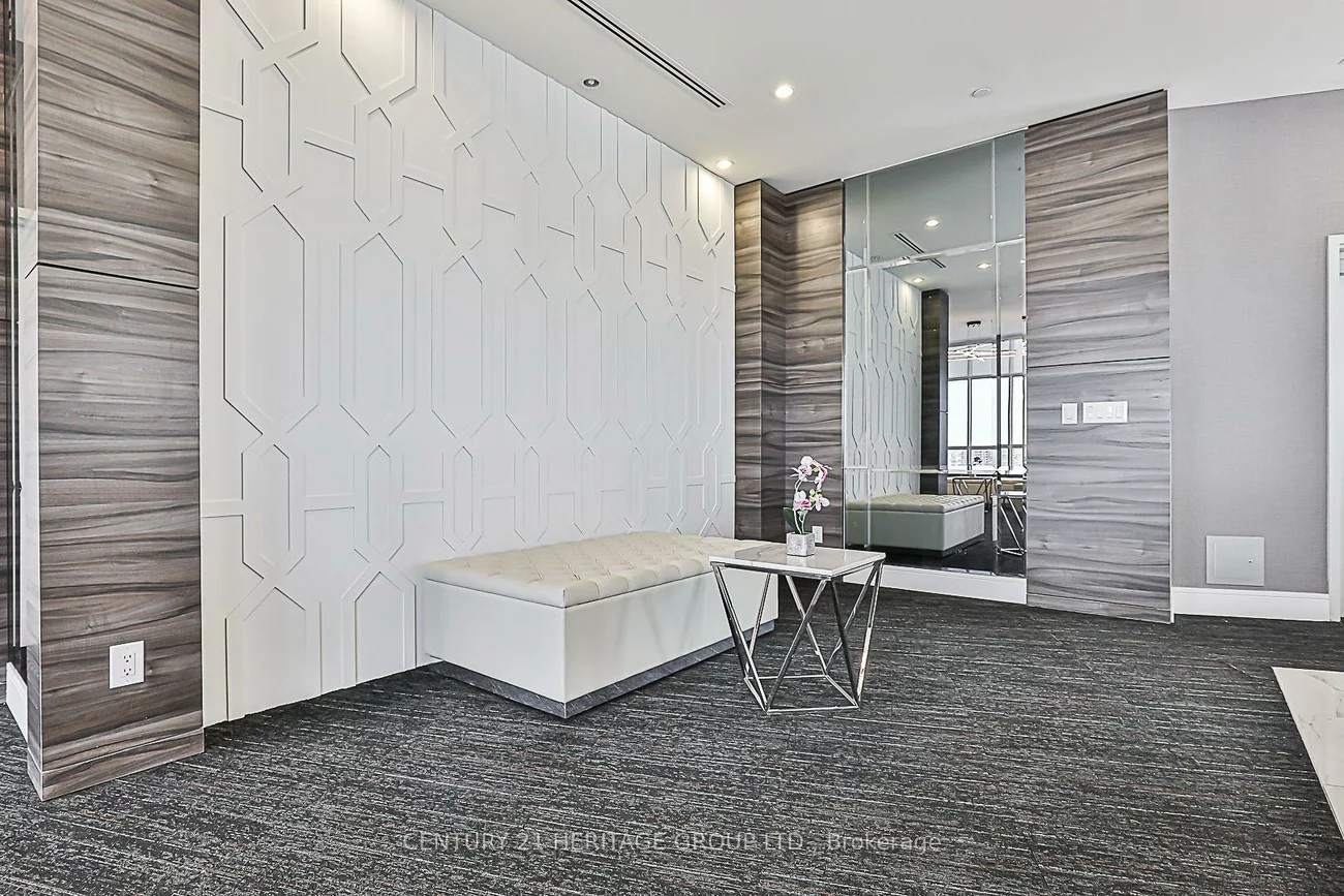 9205, Yonge, Langstaff, Richmond Hill