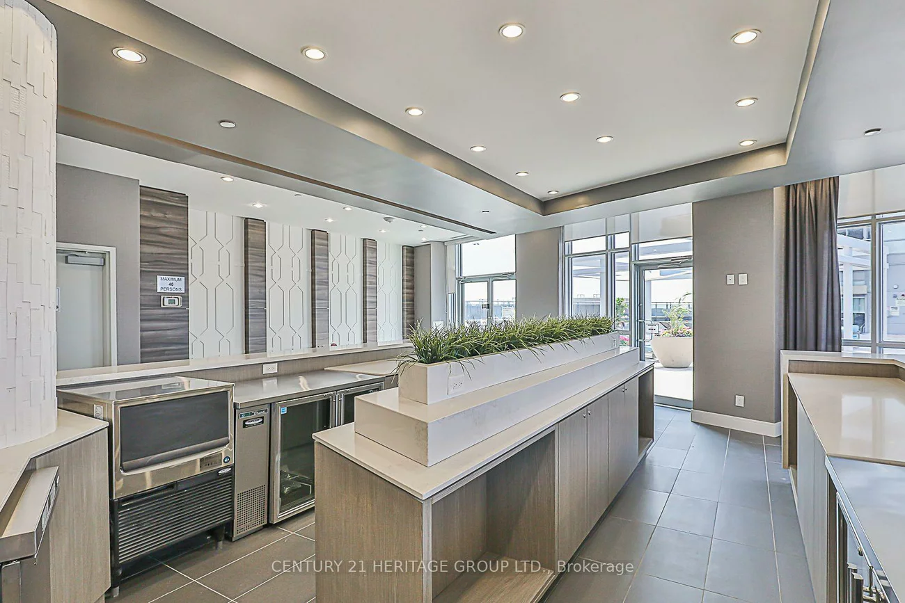 9205, Yonge, Langstaff, Richmond Hill