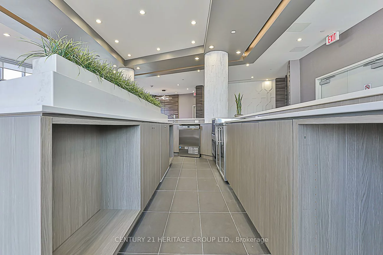 9205, Yonge, Langstaff, Richmond Hill