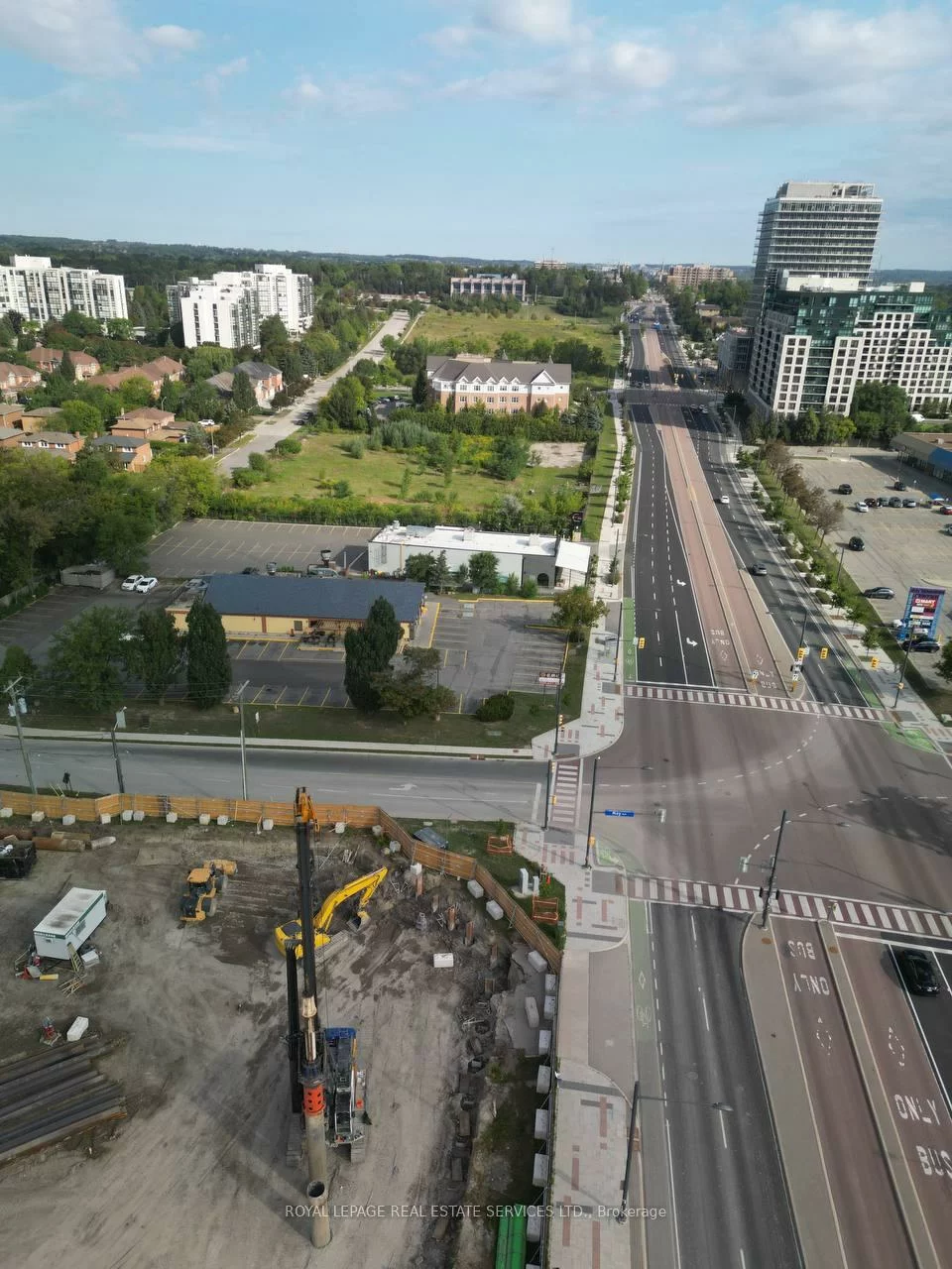 9712, Yonge, North Richvale, Richmond Hill