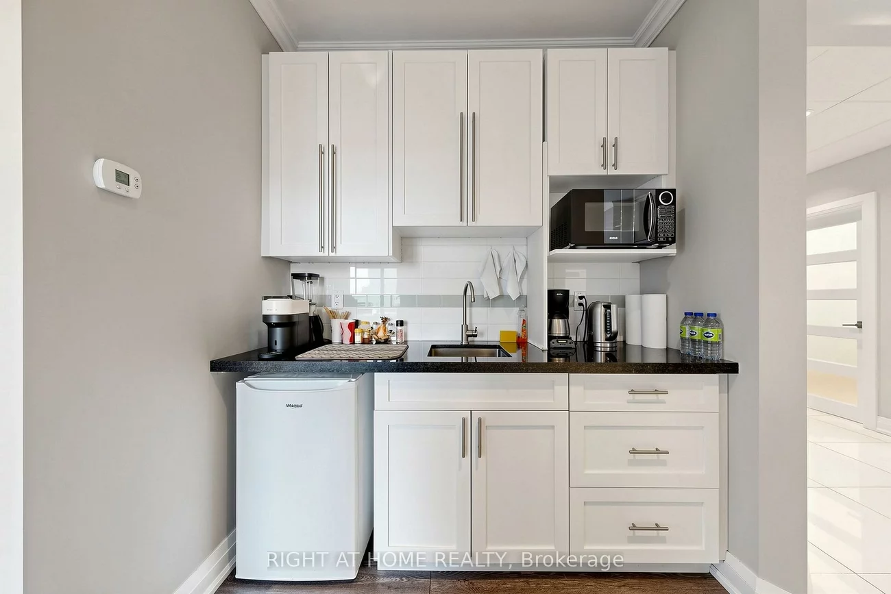 10376, Yonge, Mill Pond, Richmond Hill