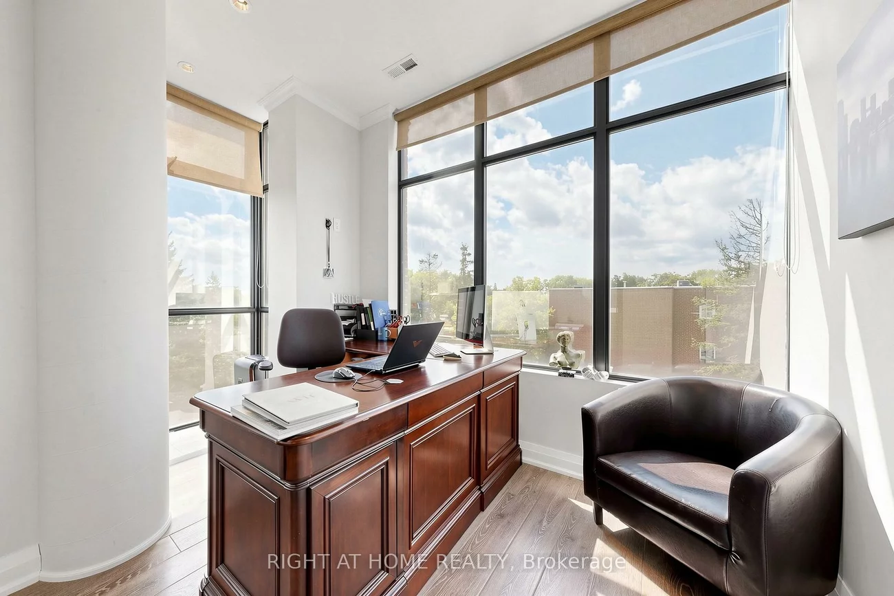 10376, Yonge, Mill Pond, Richmond Hill