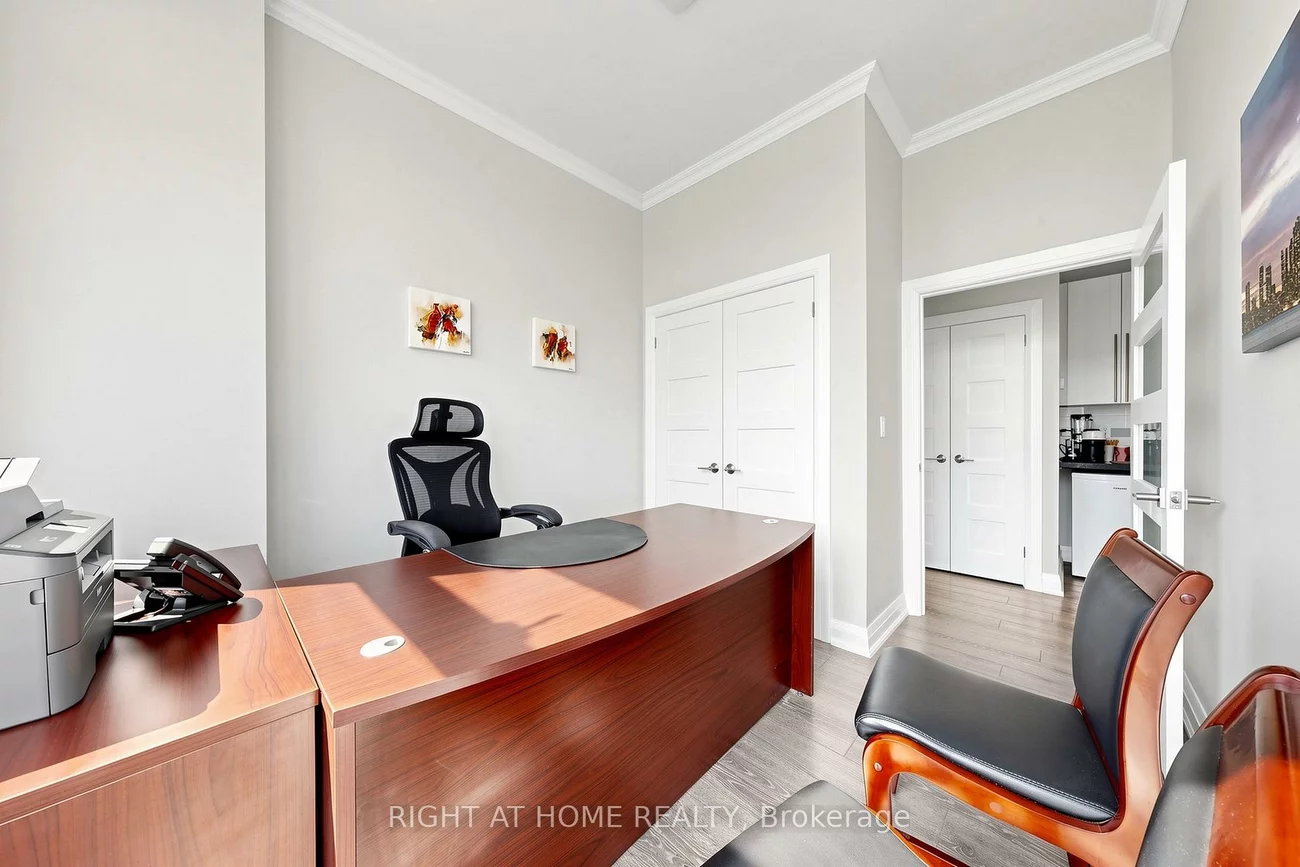 10376, Yonge, Mill Pond, Richmond Hill