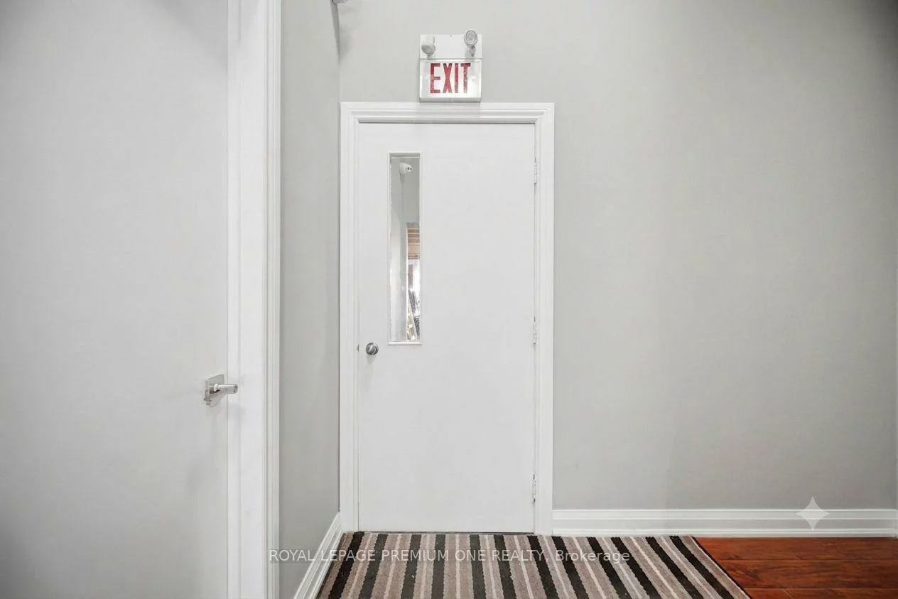 16, Sims, Beaver Creek Business Park, Richmond Hill
