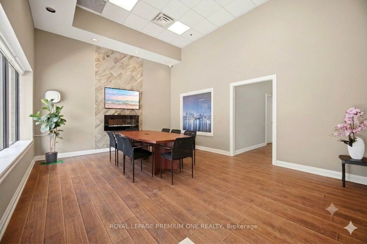 16, Sims, Beaver Creek Business Park, Richmond Hill