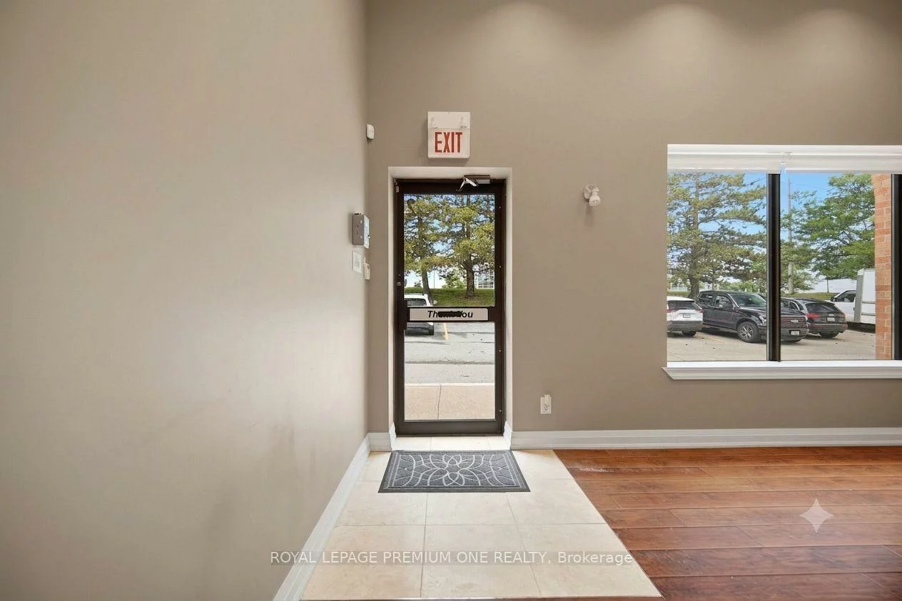 16, Sims, Beaver Creek Business Park, Richmond Hill