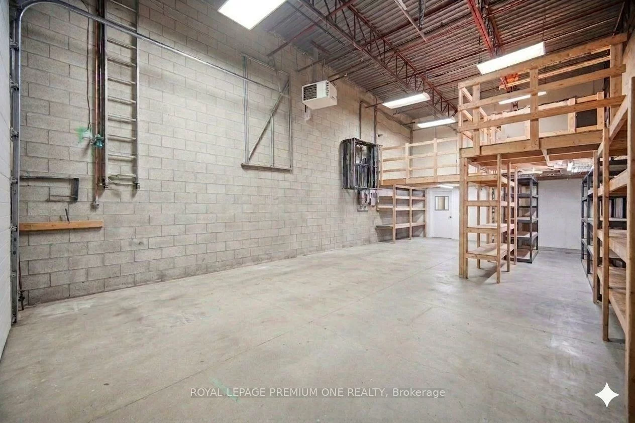 16, Sims, Beaver Creek Business Park, Richmond Hill