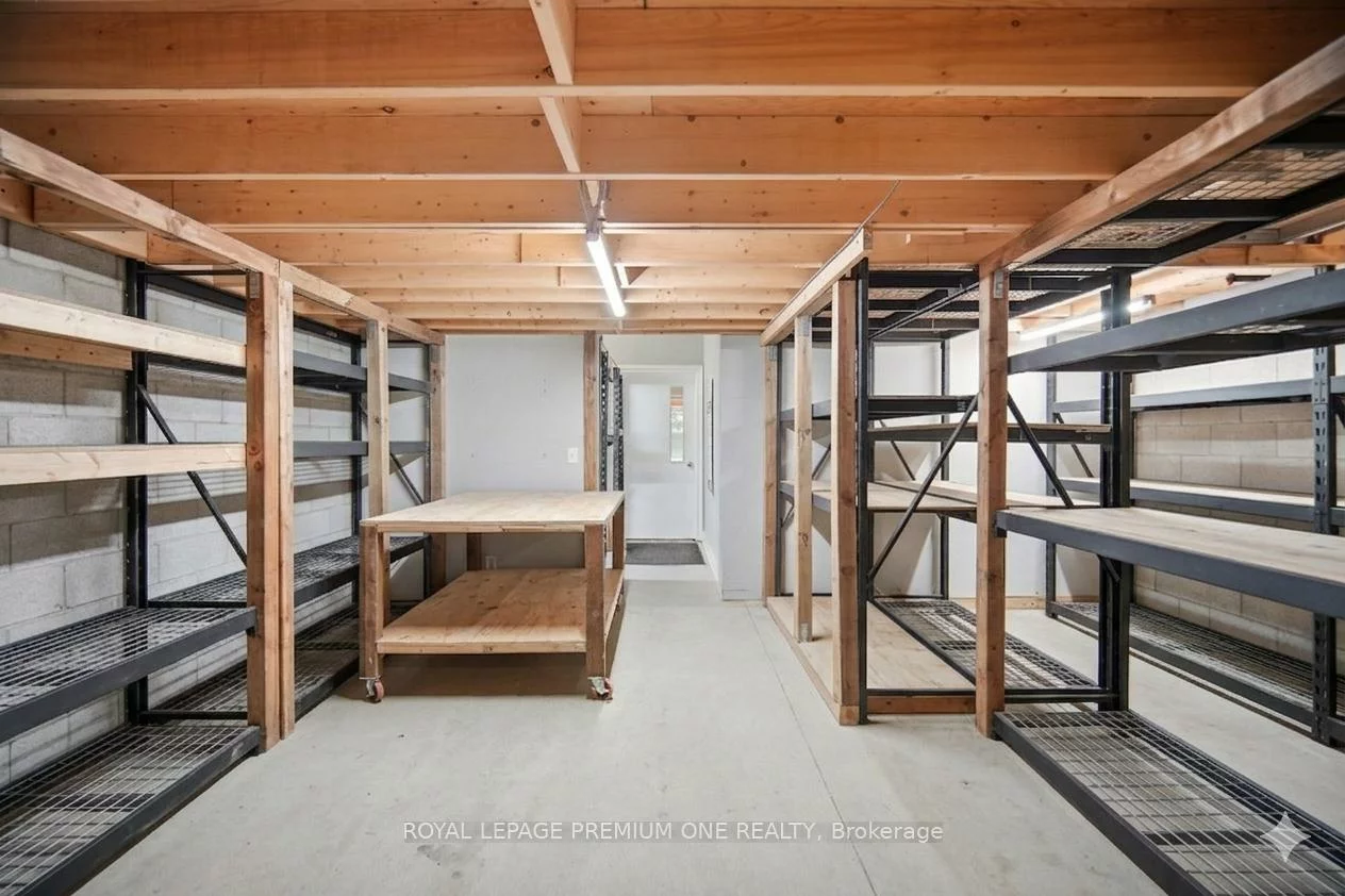16, Sims, Beaver Creek Business Park, Richmond Hill