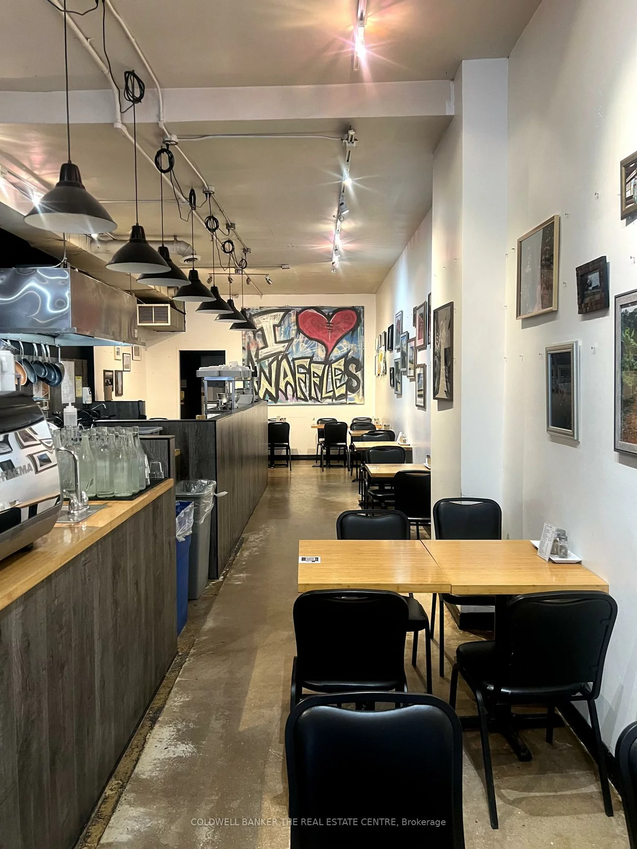 810, College, Palmerston-Little Italy, Toronto
