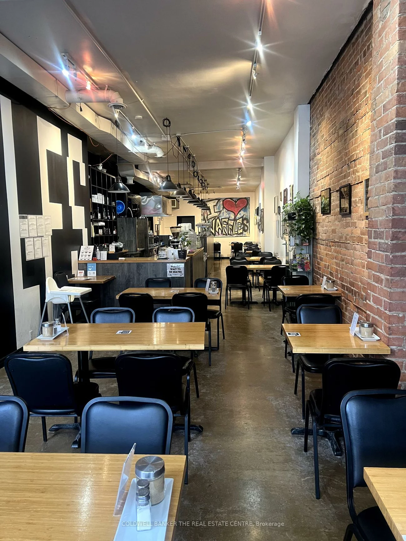 810, College, Palmerston-Little Italy, Toronto