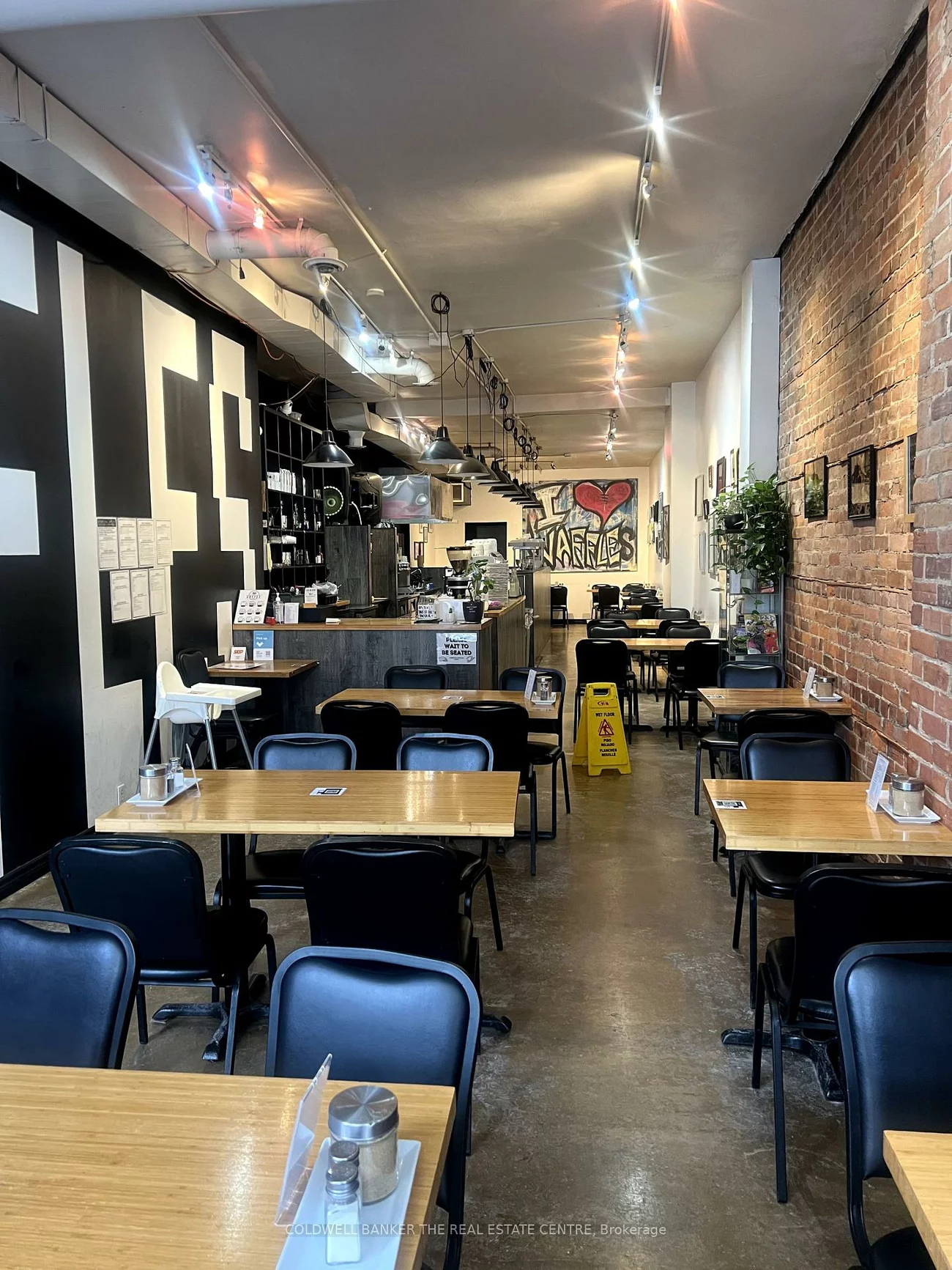 810, College, Palmerston-Little Italy, Toronto