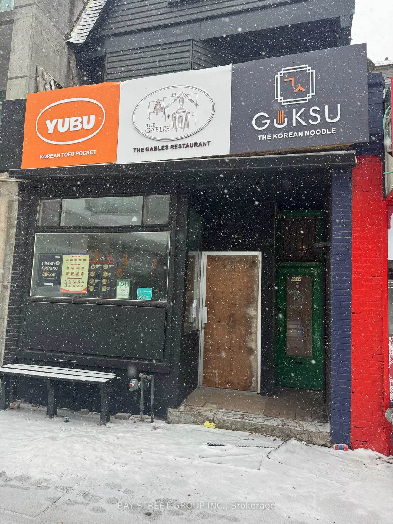 654, Spadina, University, Toronto