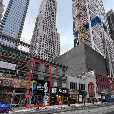 756, Yonge, Bay Street Corridor, Toronto