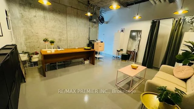 334, Adelaide, Waterfront Communities C1, Toronto