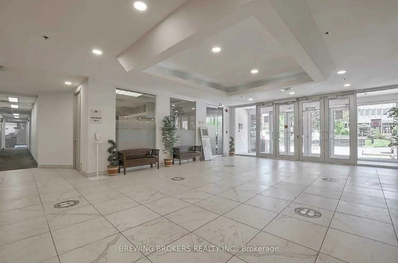 18, Wynford, Banbury-Don Mills, Toronto
