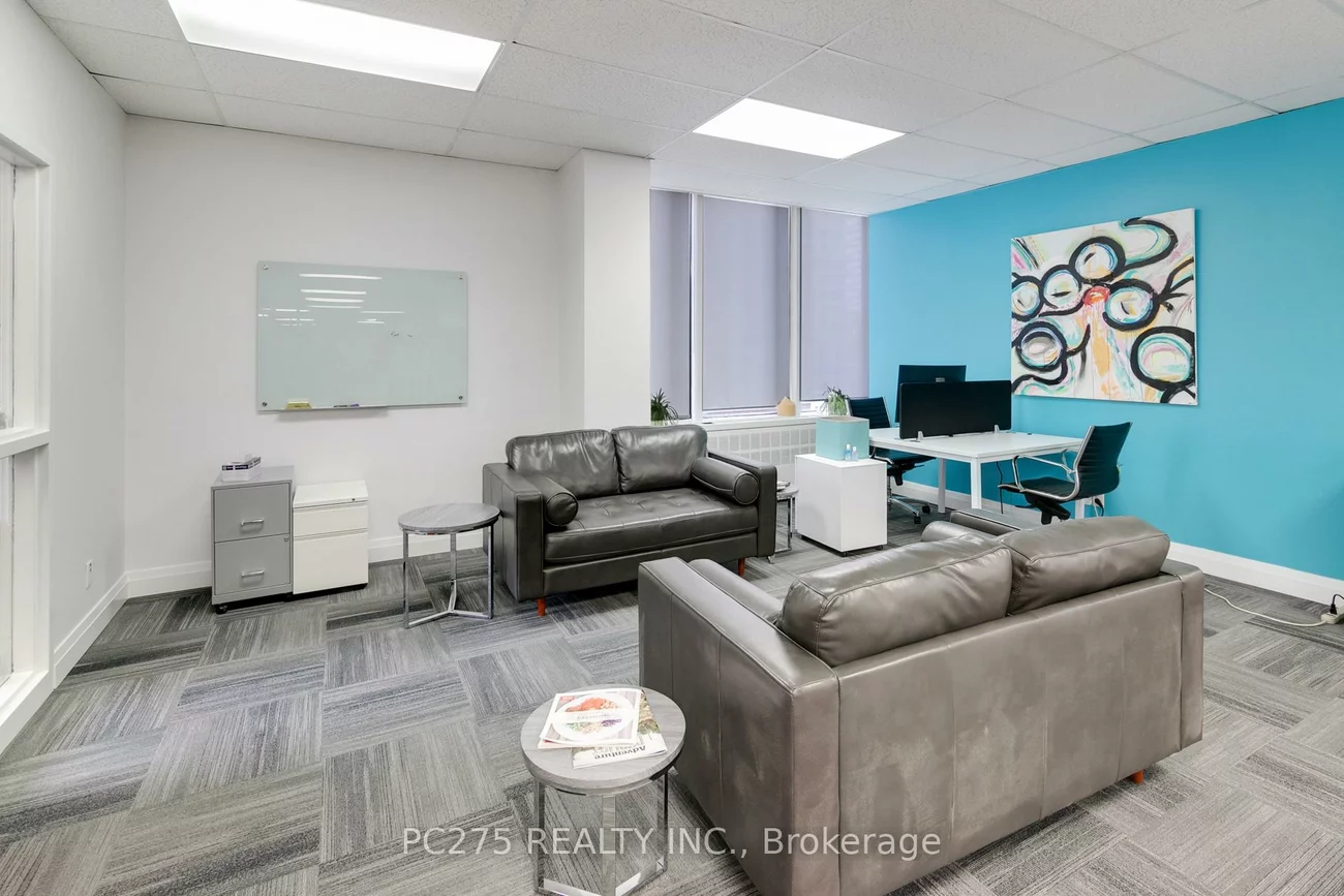 120, Eglinton, Mount Pleasant West, Toronto