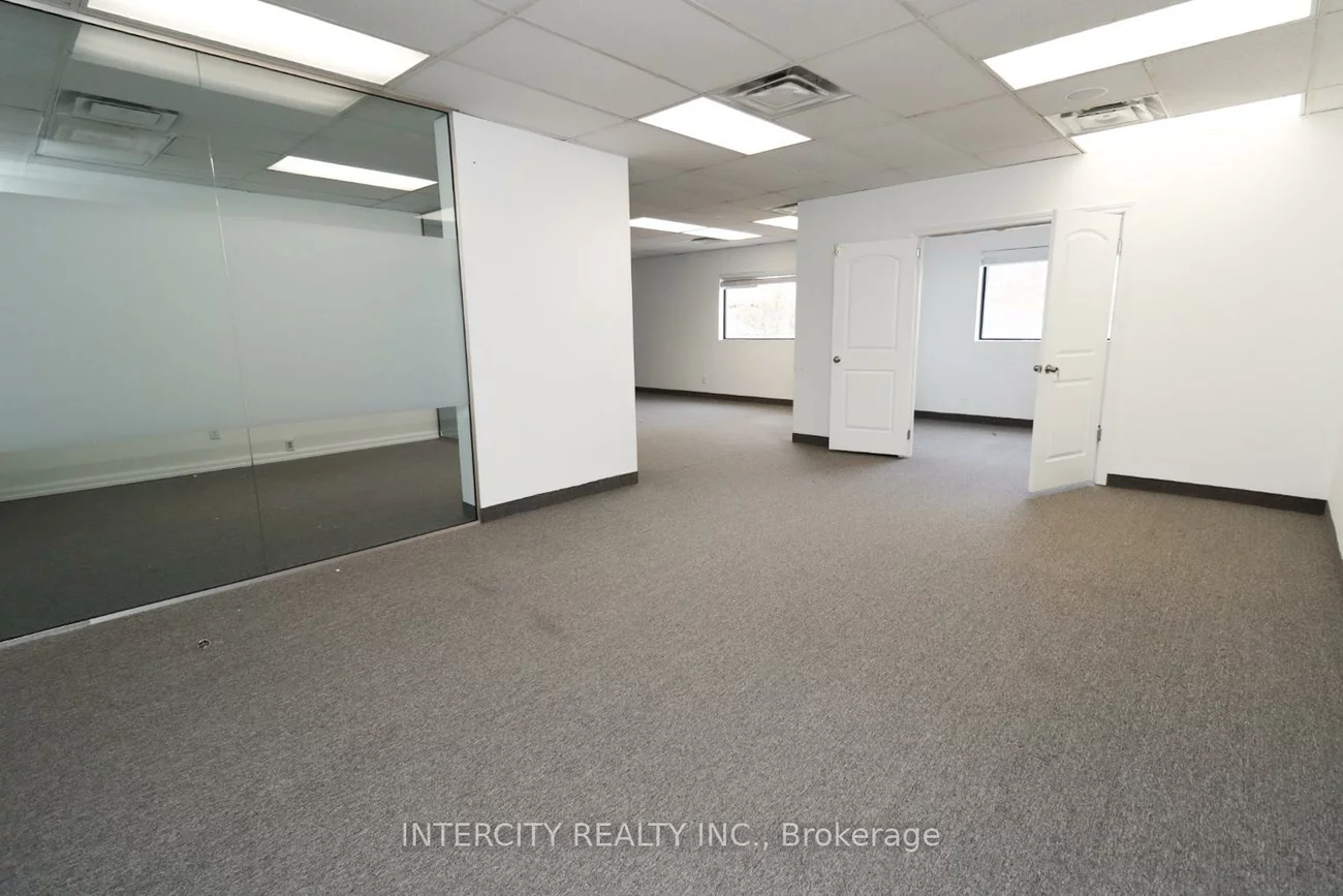 738, Sheppard, Bayview Village, Toronto