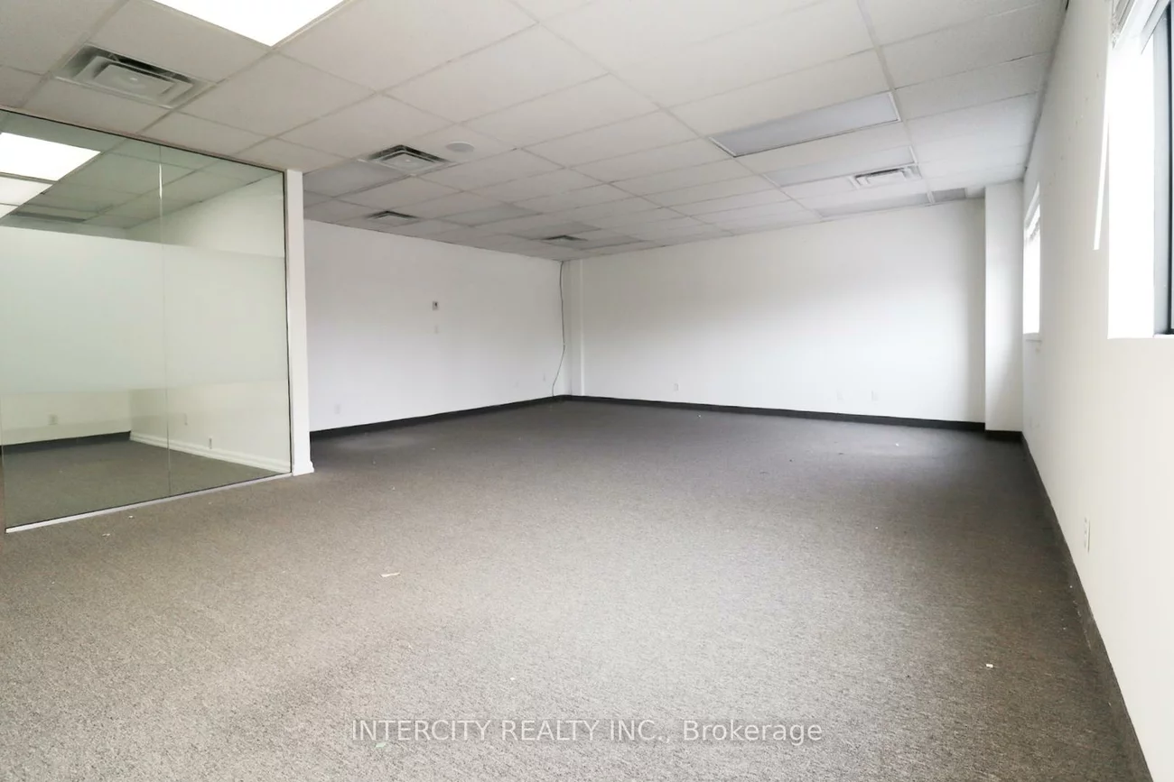 738, Sheppard, Bayview Village, Toronto