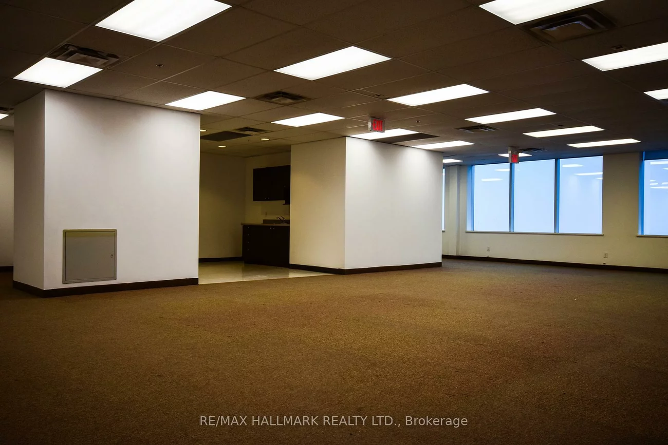 685, Sheppard, Bayview Village, Toronto