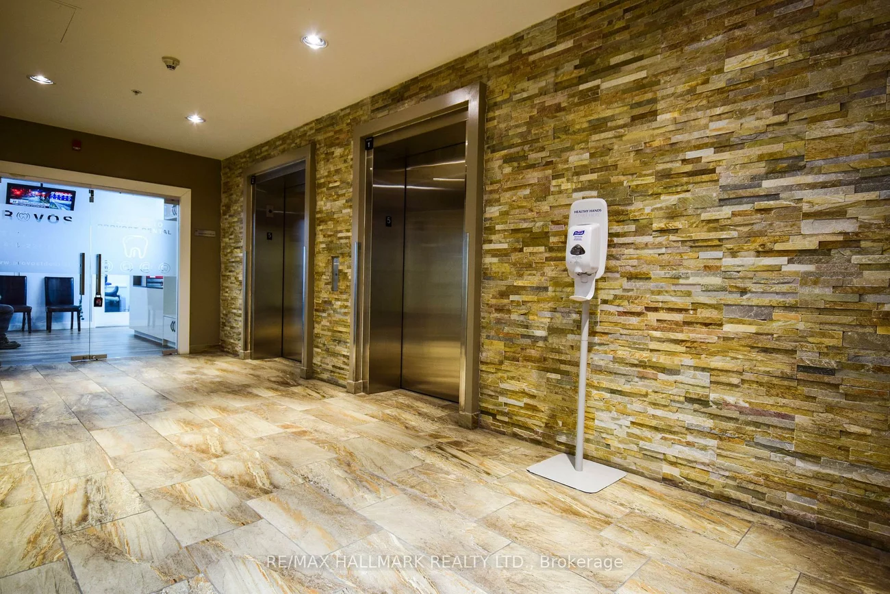 685, Sheppard, Bayview Village, Toronto