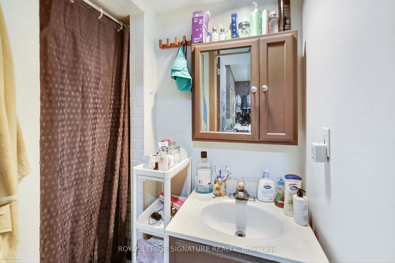 6, Littlehayes, Kensington-Chinatown, Toronto