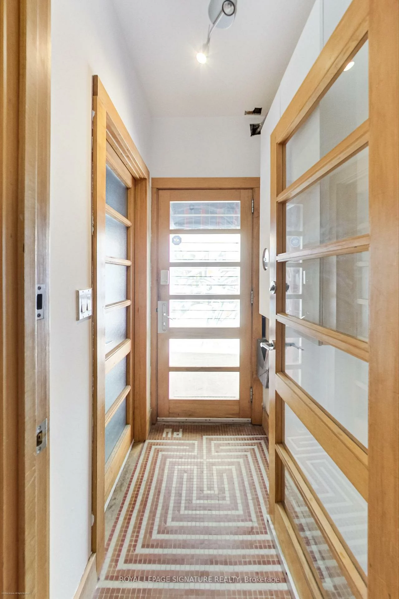 6, Littlehayes, Kensington-Chinatown, Toronto
