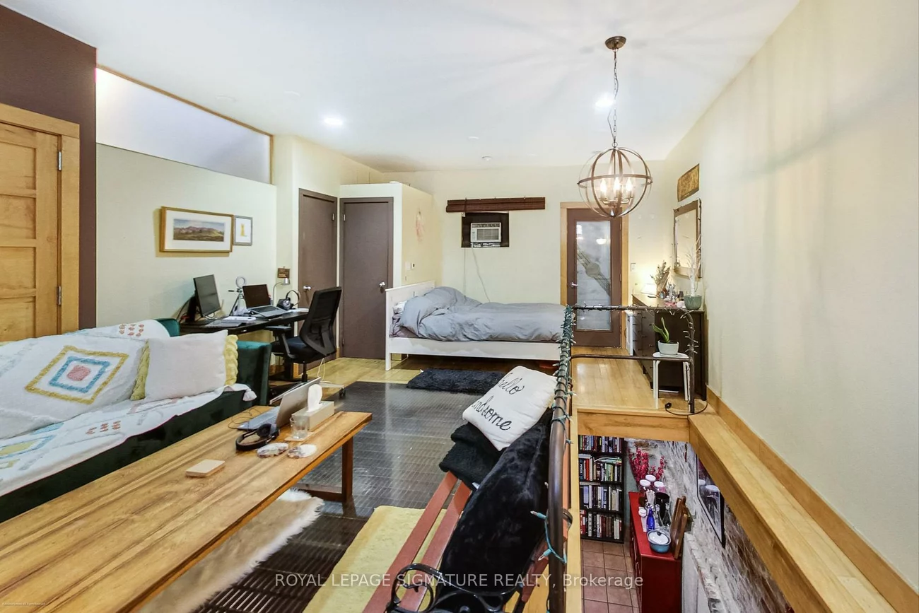6, Littlehayes, Kensington-Chinatown, Toronto