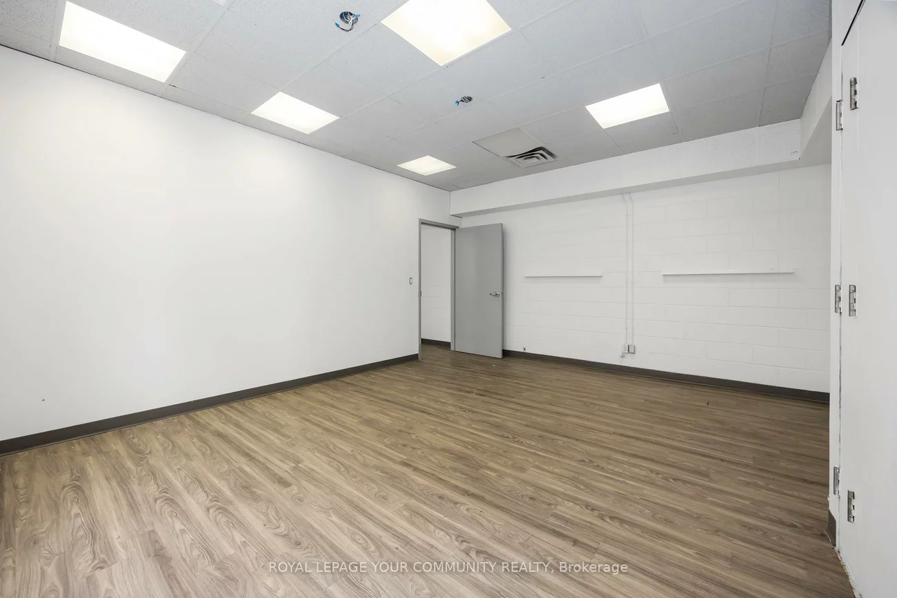178, Queens, Waterfront Communities C8, Toronto