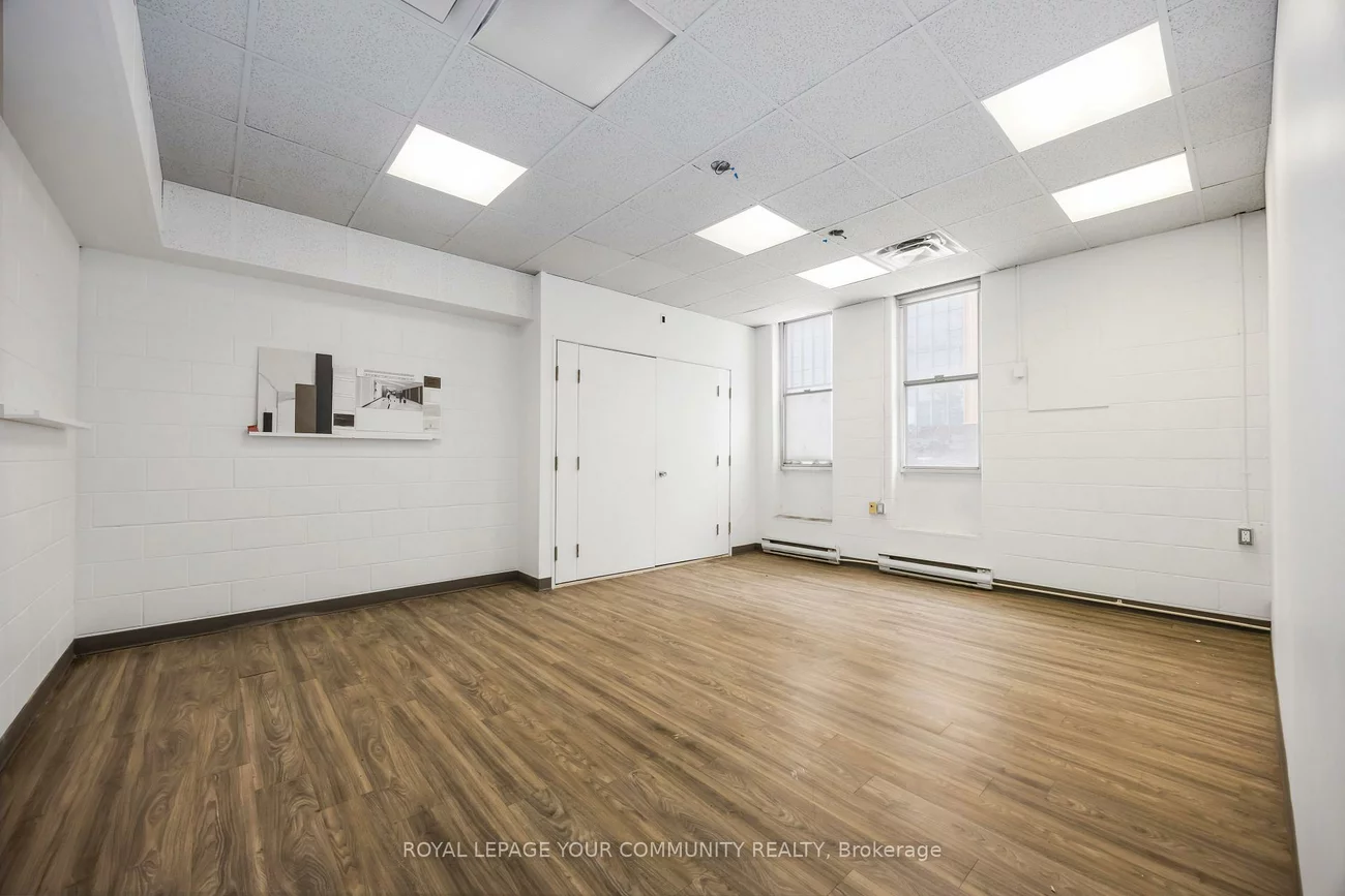 178, Queens, Waterfront Communities C8, Toronto