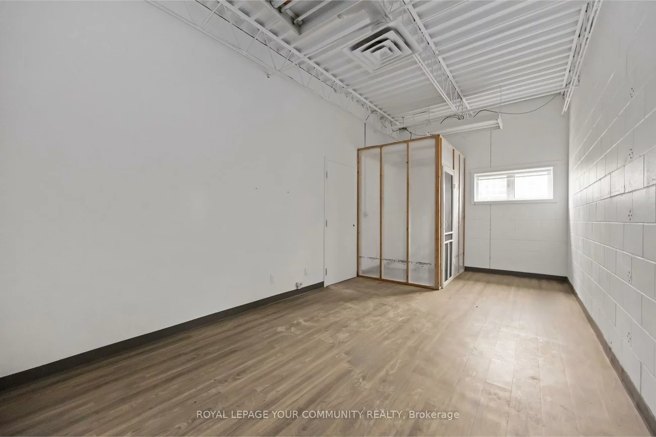 178, Queens, Waterfront Communities C8, Toronto