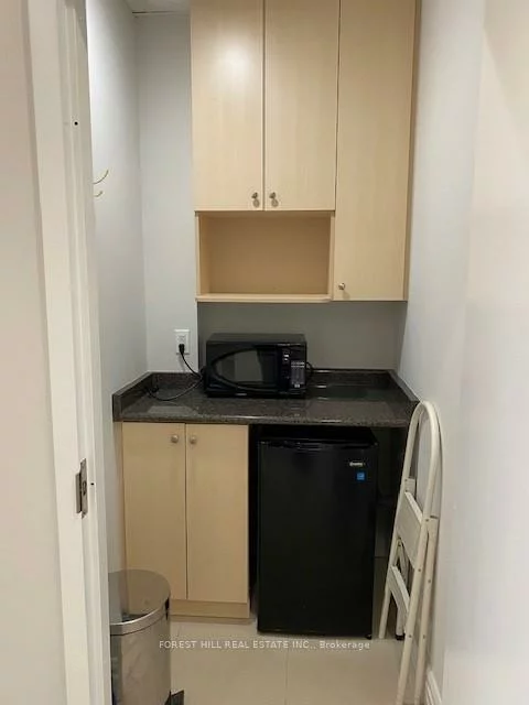 1100, Sheppard, Henry Farm, Toronto
