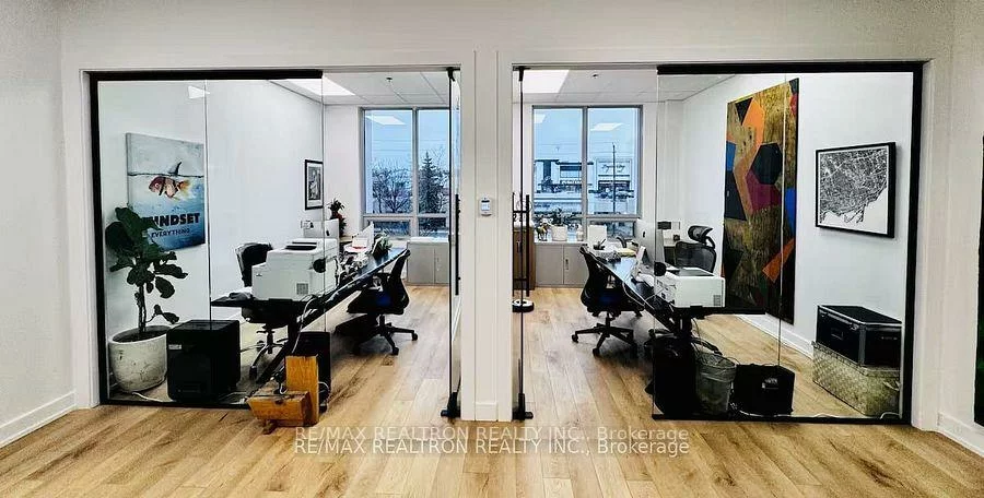 595, Sheppard, Bayview Village, Toronto