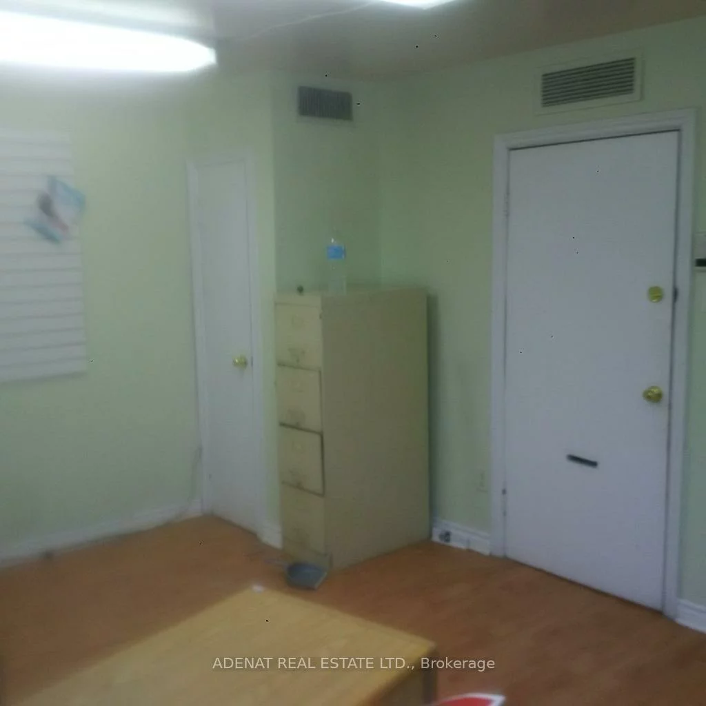 365A, Wilson, Clanton Park, Toronto