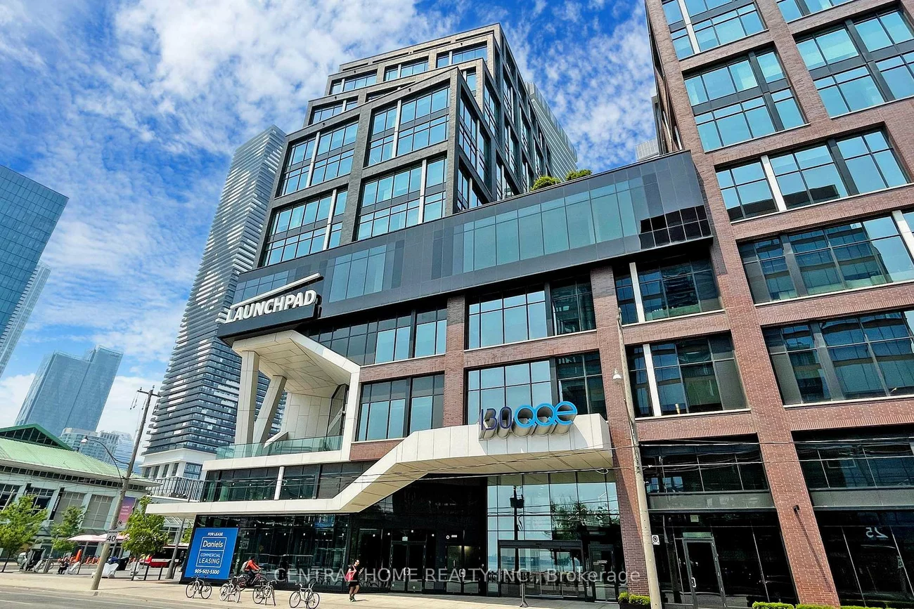 130, Queens, Waterfront Communities C8, Toronto