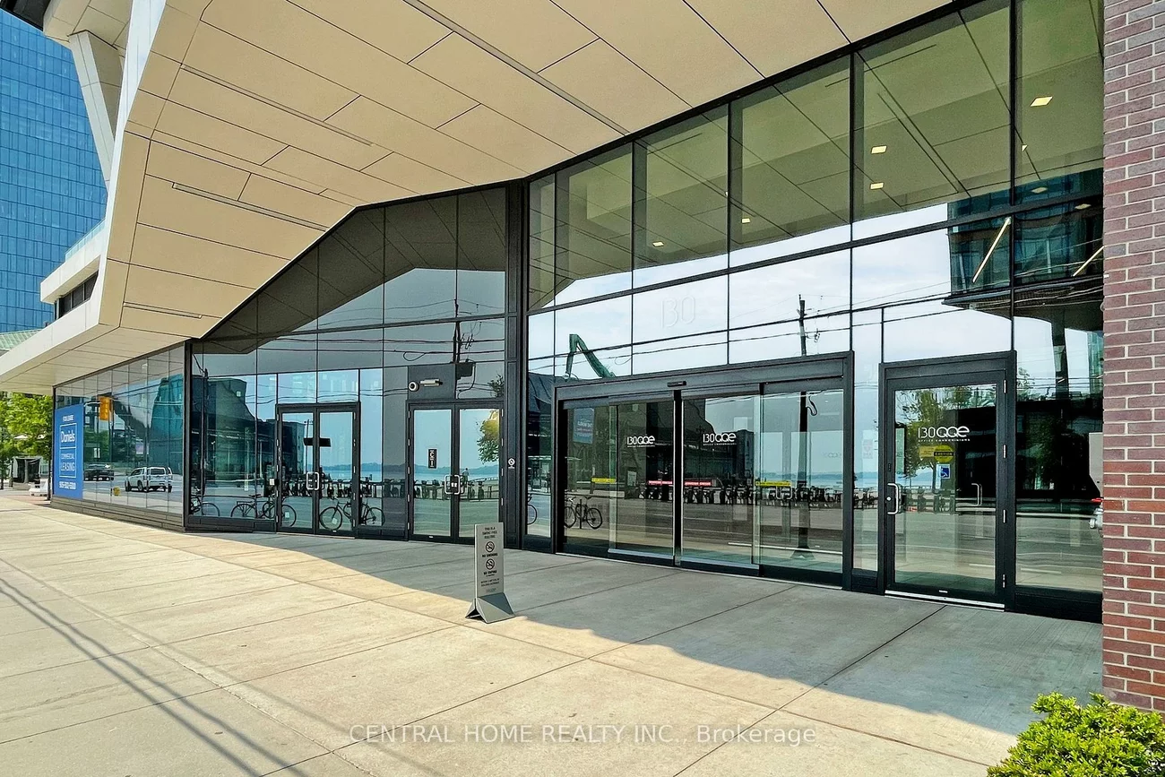 130, Queens, Waterfront Communities C8, Toronto