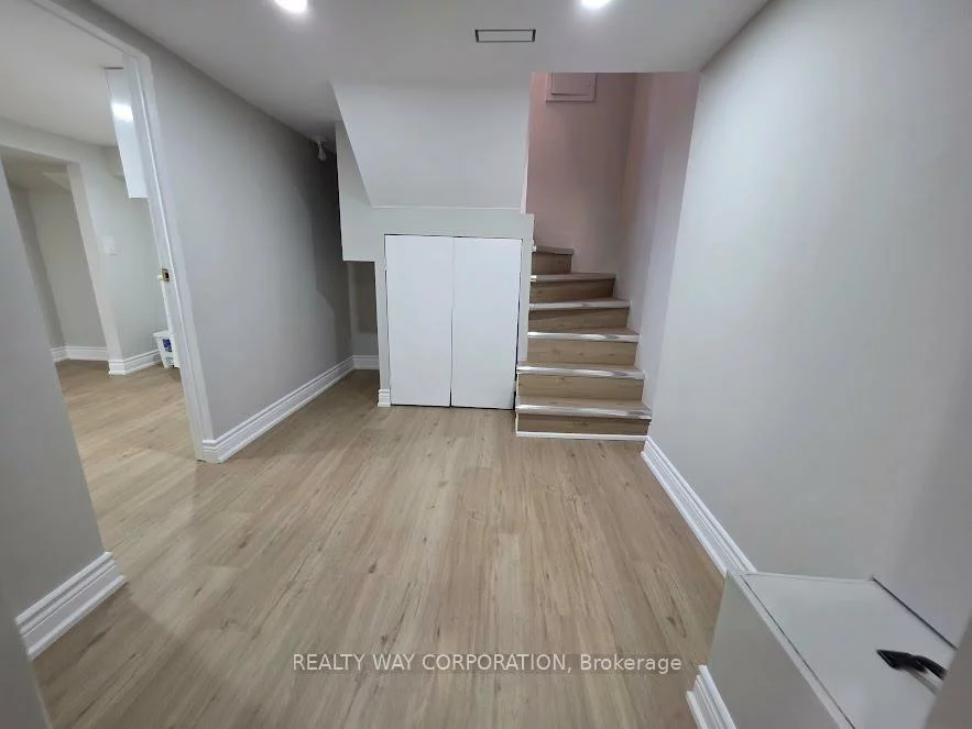 629, Sheppard, Clanton Park, Toronto