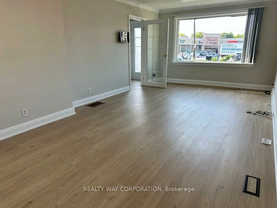 629, Sheppard, Clanton Park, Toronto