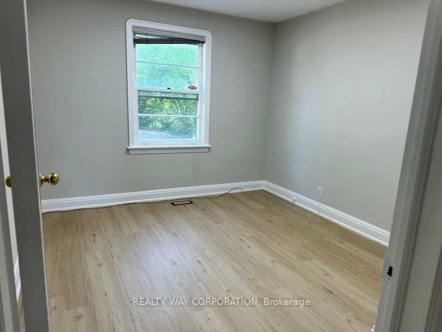 629, Sheppard, Clanton Park, Toronto