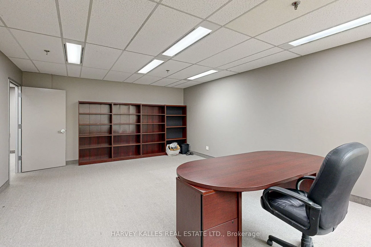 47, Sheppard, Willowdale East, Toronto
