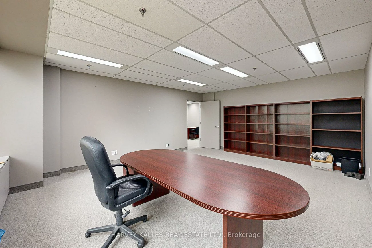 47, Sheppard, Willowdale East, Toronto