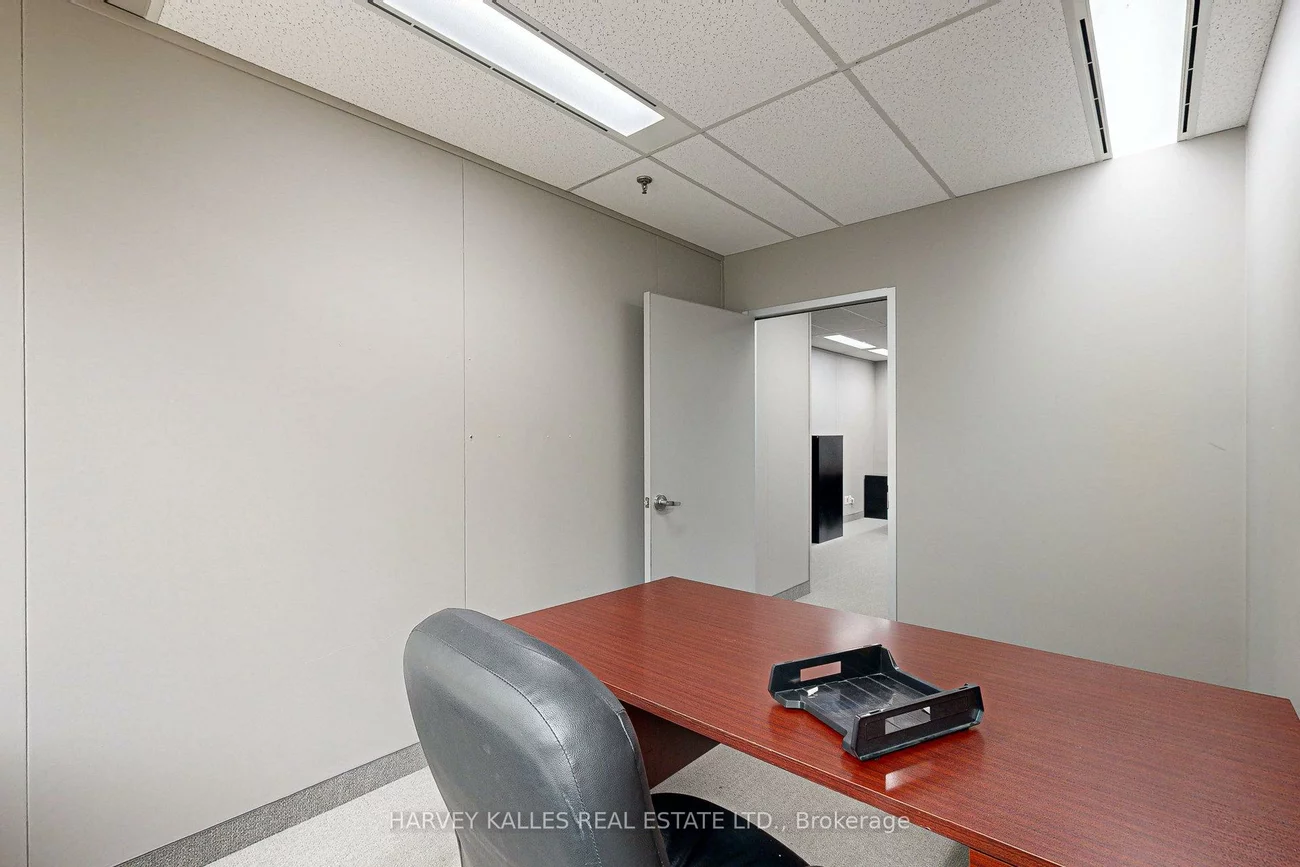 47, Sheppard, Willowdale East, Toronto
