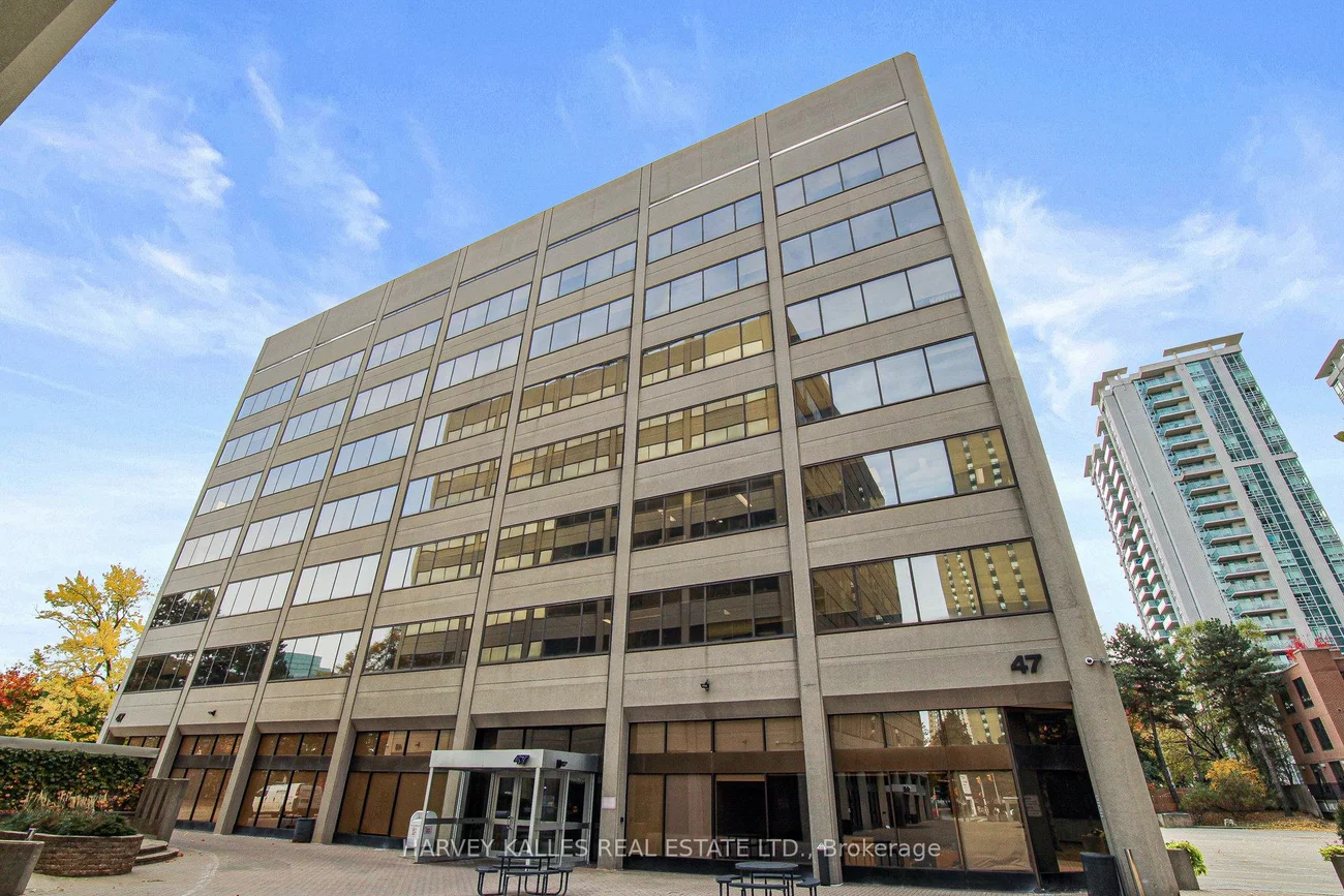 47, Sheppard, Willowdale East, Toronto