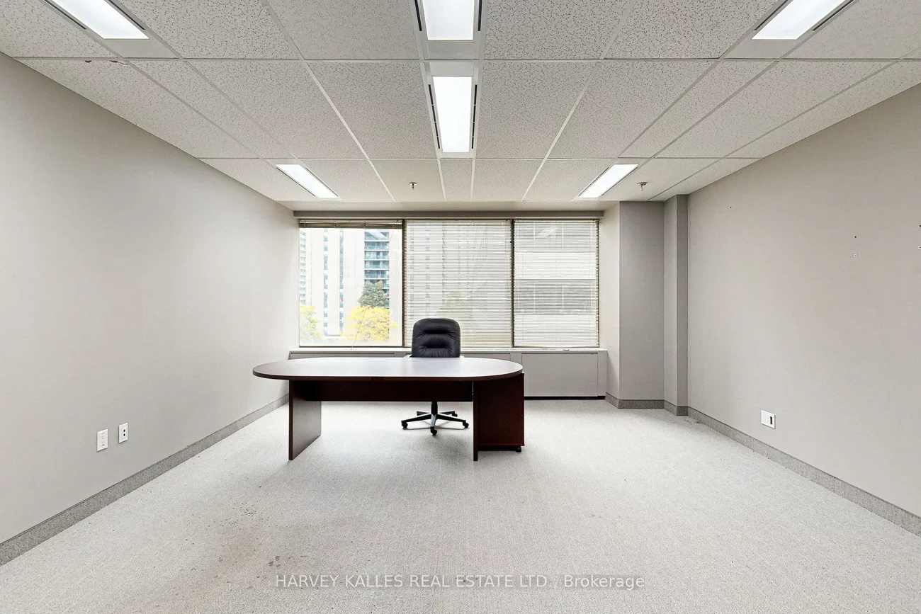 47, Sheppard, Willowdale East, Toronto