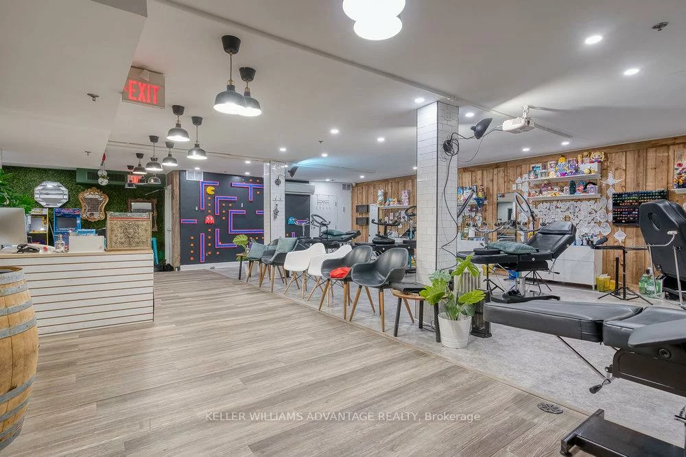 56, Kensington, Kensington-Chinatown, Toronto