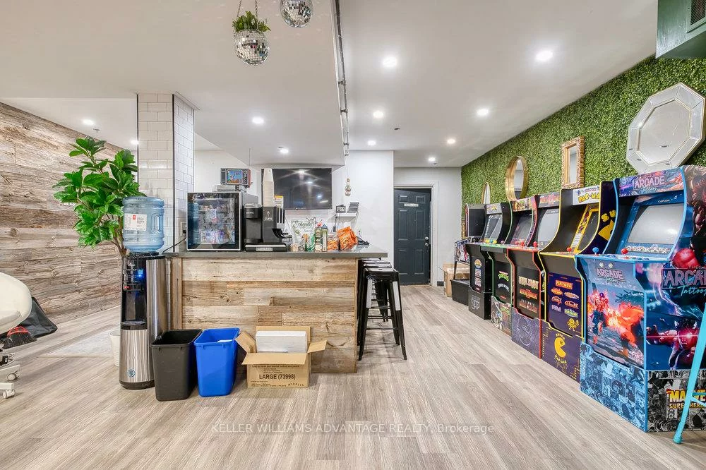 56, Kensington, Kensington-Chinatown, Toronto
