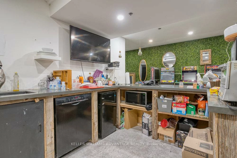 56, Kensington, Kensington-Chinatown, Toronto