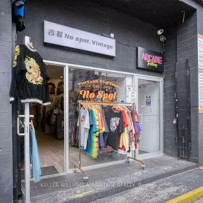56, Kensington, Kensington-Chinatown, Toronto