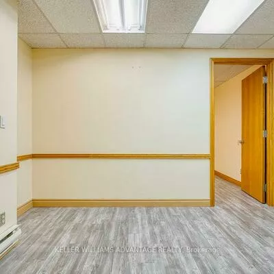 302, Spadina, Kensington-Chinatown, Toronto